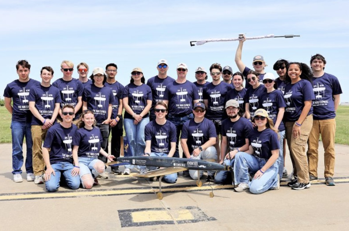 Zips Aero SAE Aero Design team with their aircraft